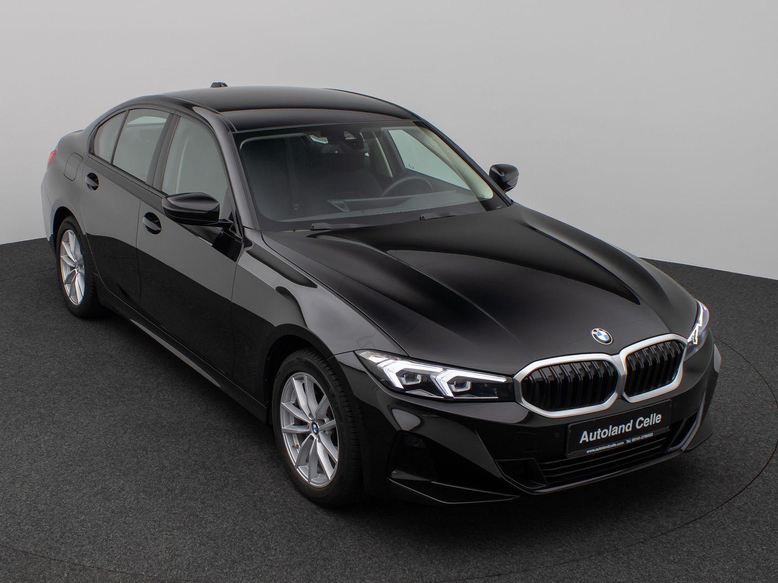 Fahrzeugabbildung BMW 318i GeschwindigReg DAB PDC Cockpit+ Widscreen