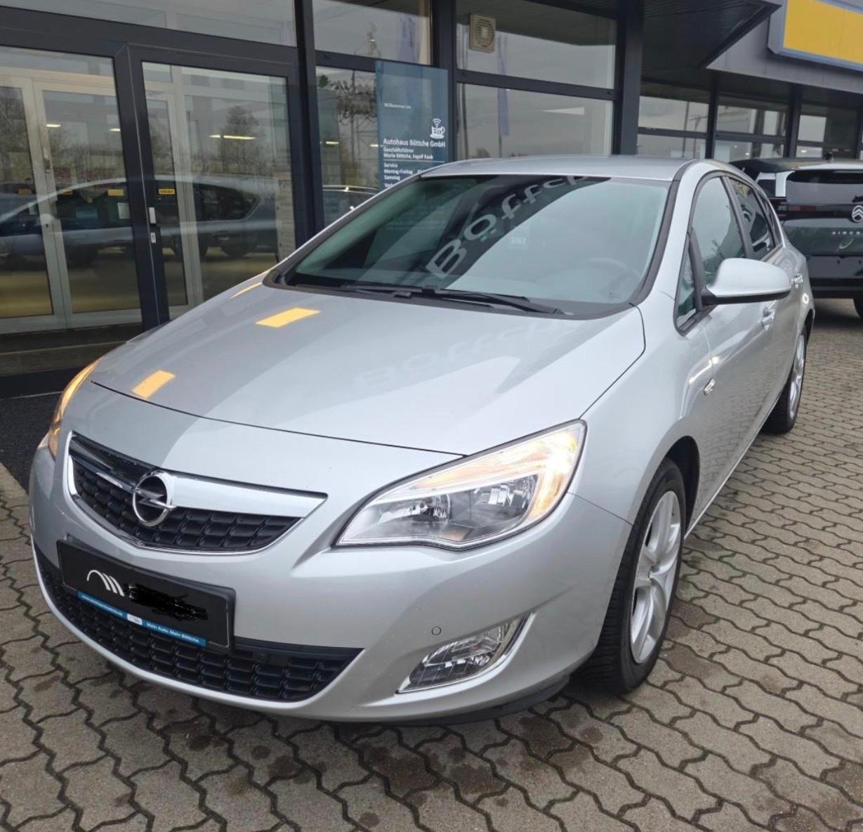Opel Astra 1.4 Turbo INNOVATION 103kW 1.Hand