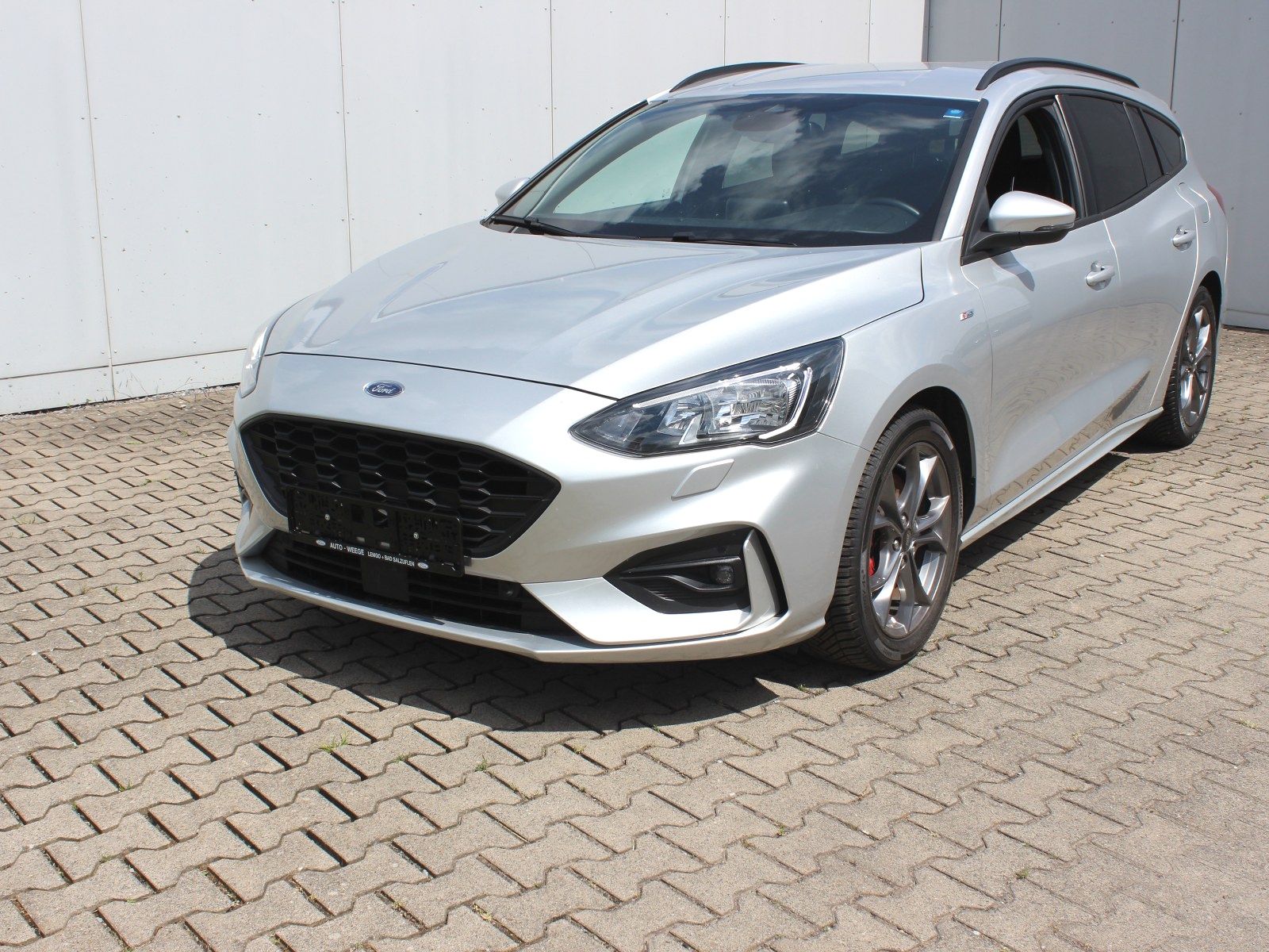 Fahrzeugabbildung Ford Focus ST-Line X 1,0 EcoBoost Mild Hybrid