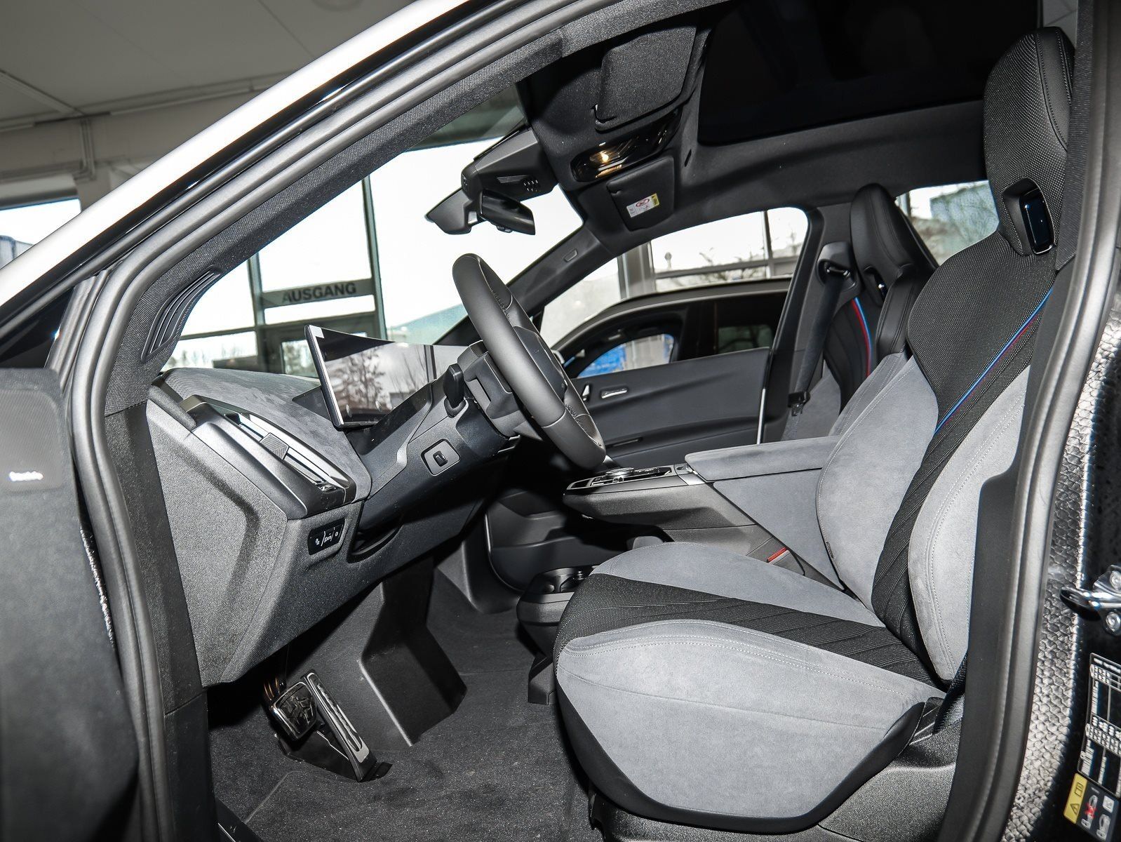 BMW iX - Bild 10