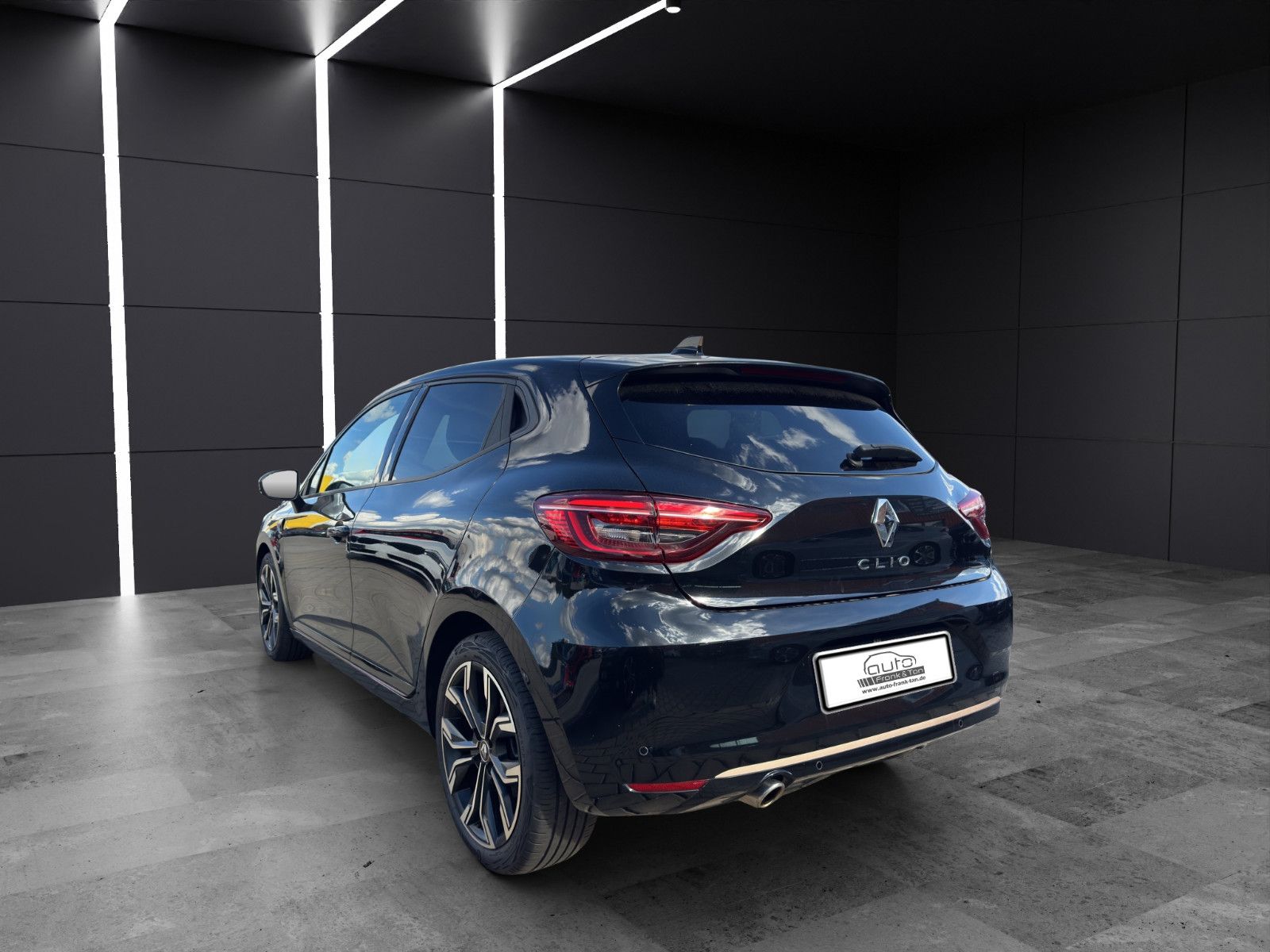 Fahrzeugabbildung Renault Clio V Lutecia Bluetooth/Navi/Ambiente/LED
