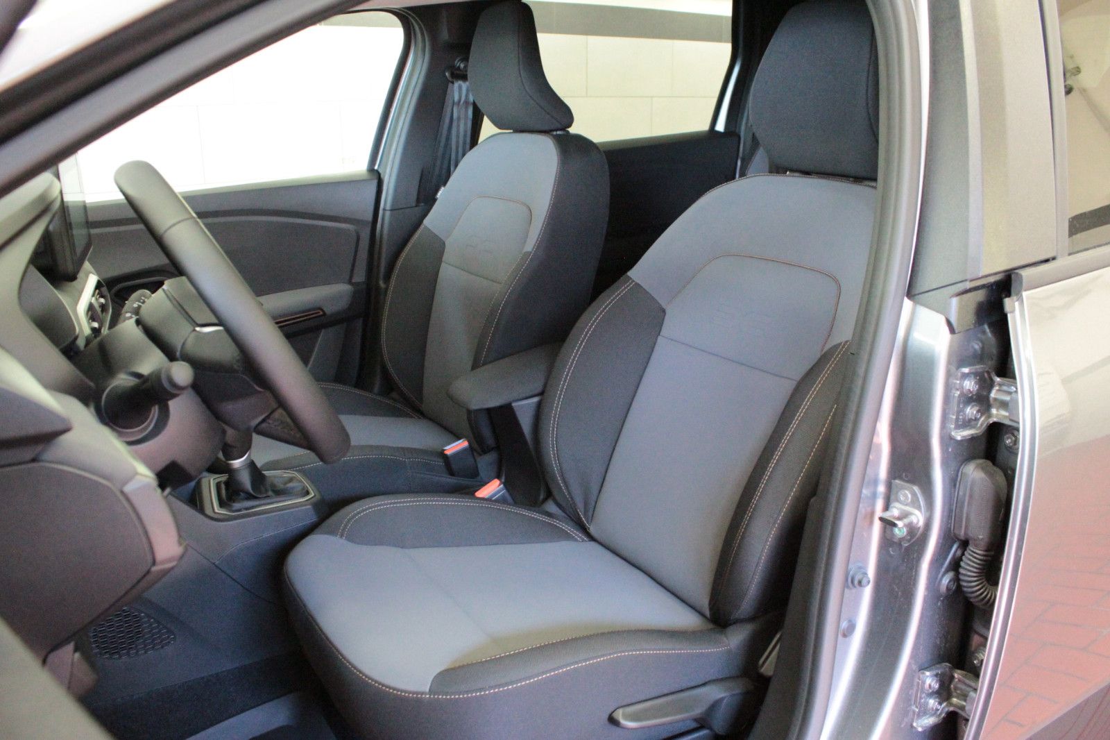 Fahrzeugabbildung Dacia Jogger Hybrid 140 Extreme 5-Sitzer*Winterpaket*