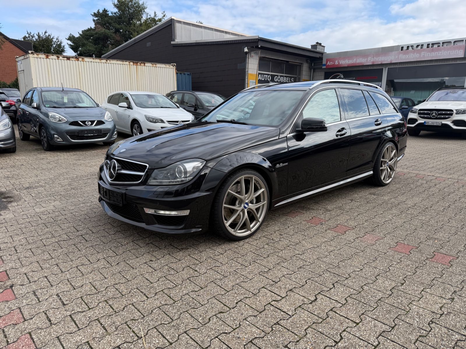 Mercedes-Benz C 63 AMG T 7-G FACELIFT DE FAHRZEUG MB SERVICE!