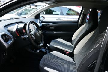 Fahrzeugabbildung Peugeot 108  VTi 68 Autom. /elektr. Faltdach