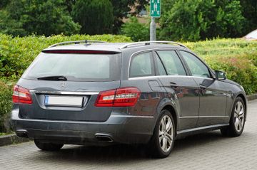 Mercedes E 220 - 3