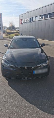 Alfa Romeo Giulia 2.0 Turbo At8 B-Tech