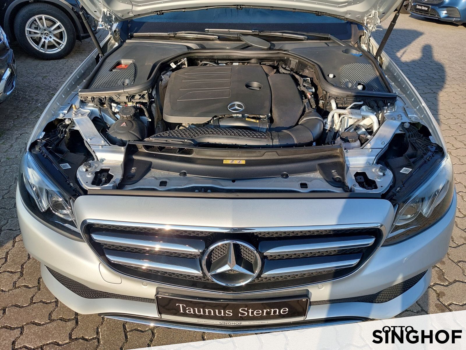 Fahrzeugabbildung Mercedes-Benz E 200 T Avantgarde 4Matic+dyn.LED+Rü Kam+TOTW+