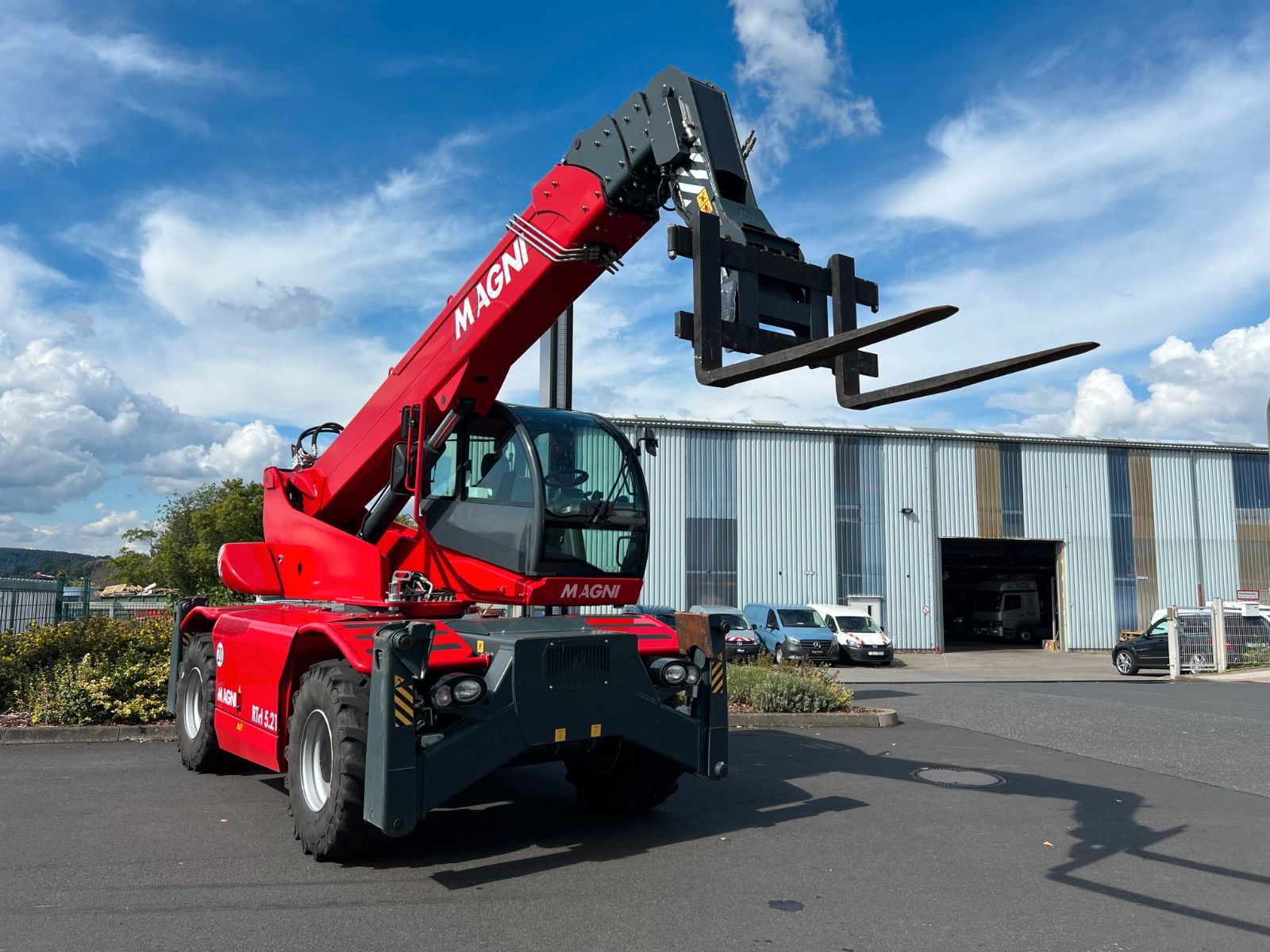 Fahrzeugabbildung Andere Magni RTH 5.21 Roto / Funk / Gabel / nur 419h