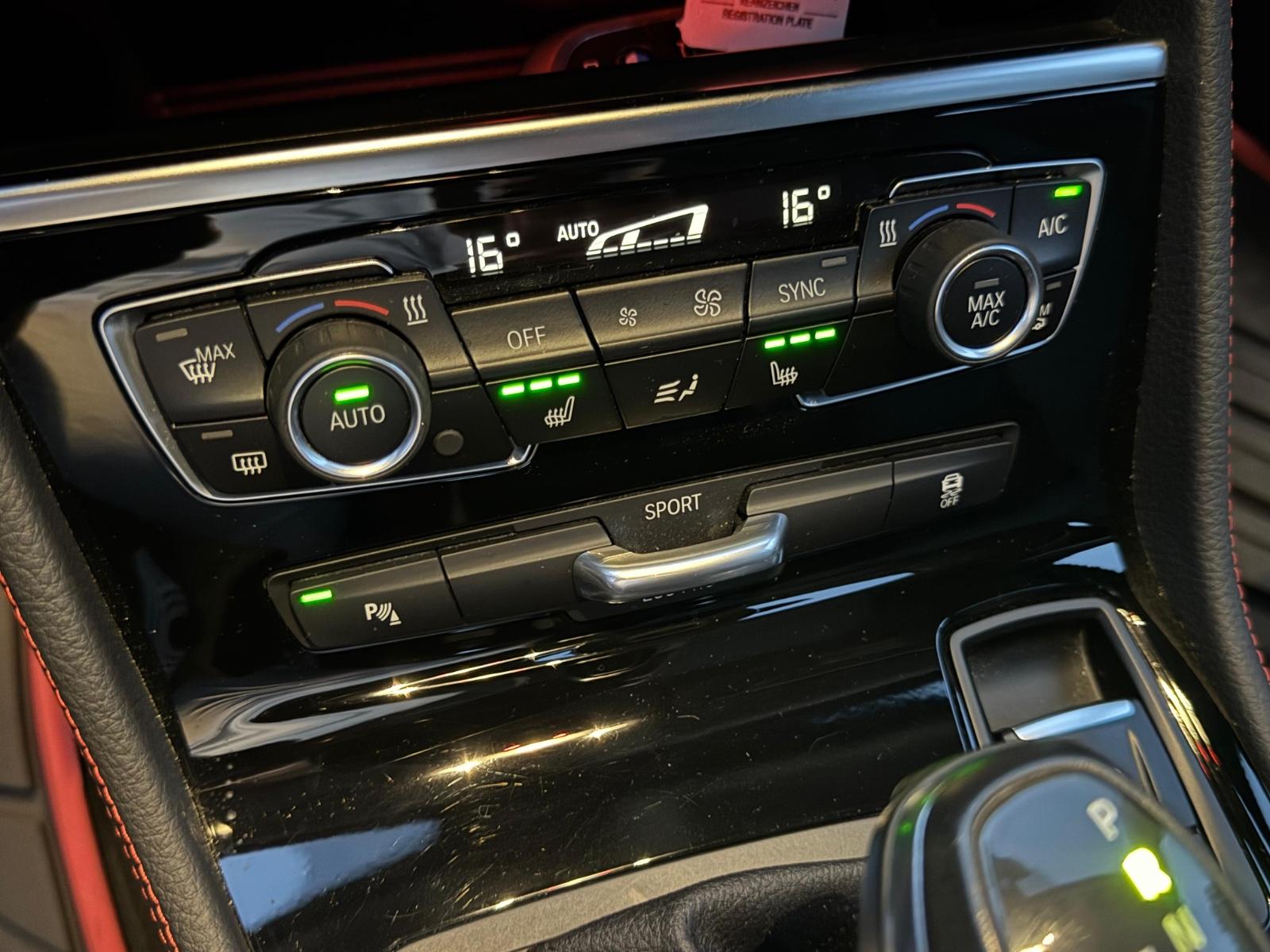 BMW 225i xDrive Sport Line/Pano/AHK/Kamer/H-up/Leder