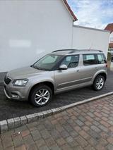 Skoda Yeti 2.0 TDI DSG 4x4 Style Outdoor Standheizung  - Skoda Yeti: Style