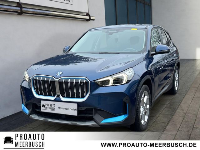 BMW iX1 30 xDrive AHK/ACC/PANO/ADAPTIVLED/HEADUP/H&K