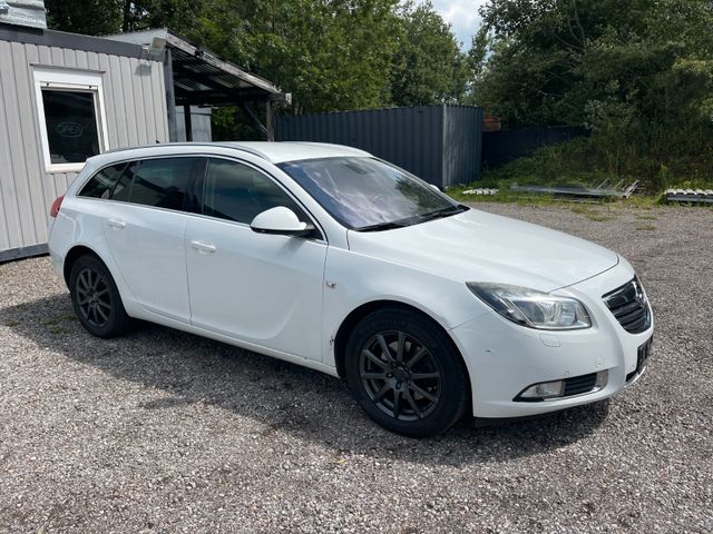 Opel Insignia A Sports Tourer Xenon Navi