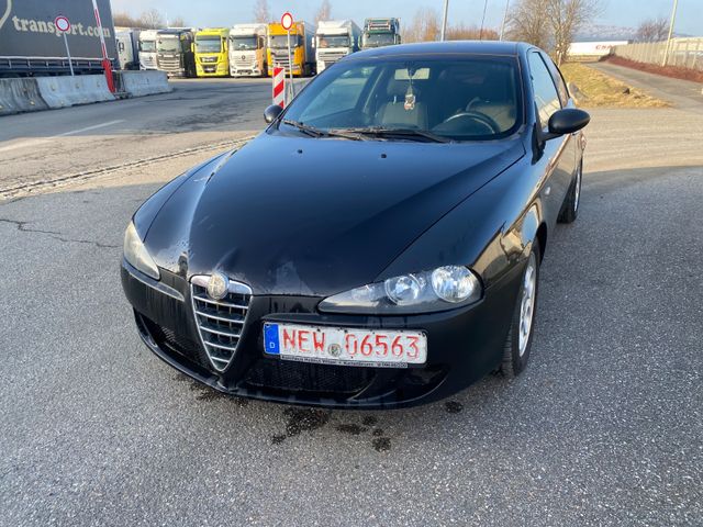 Alfa Romeo 147 1.6 TS 16V Progression