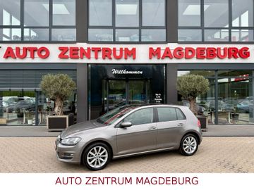 Volkswagen Golf - 1