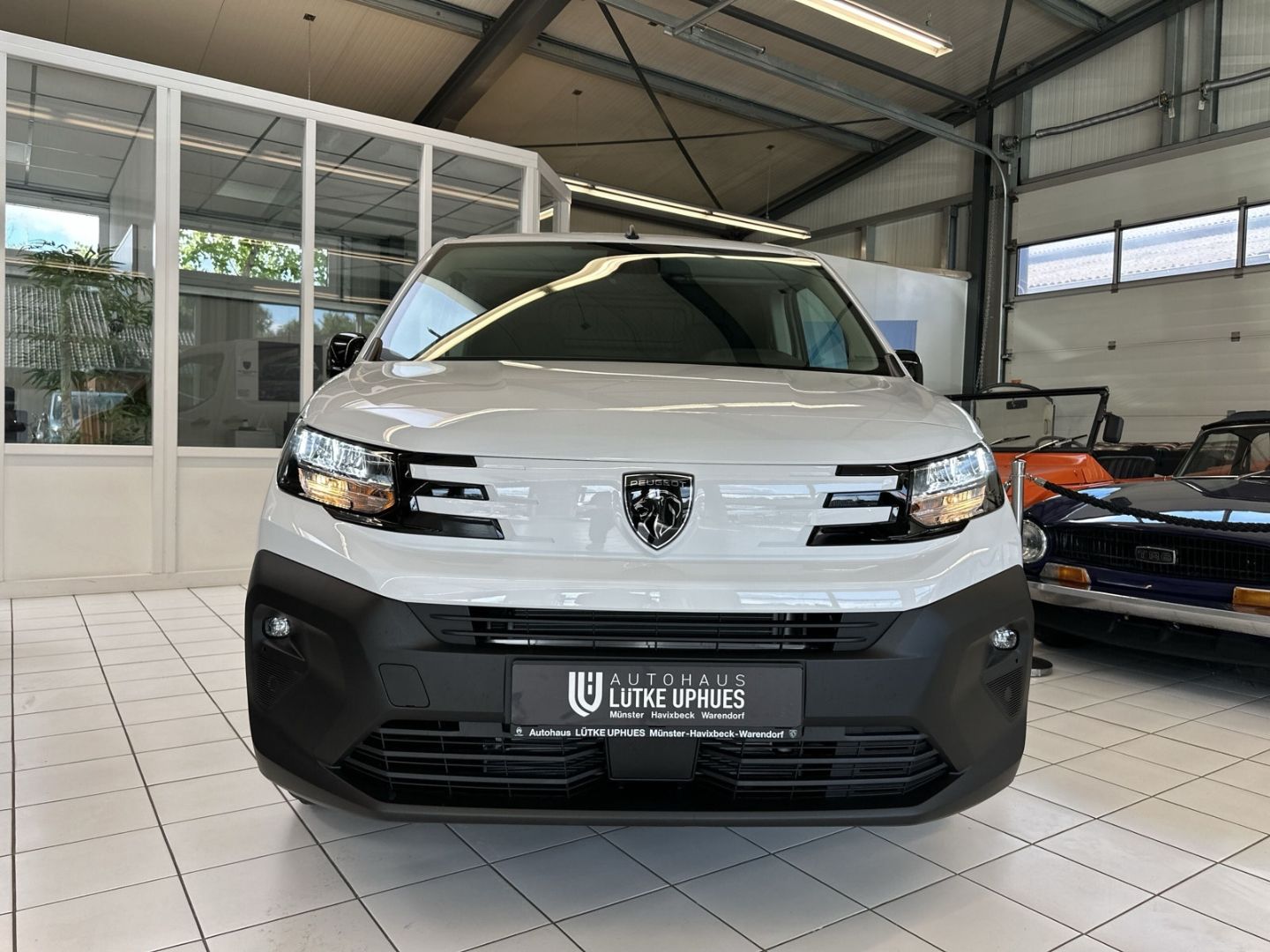 Fahrzeugabbildung Peugeot Partner L1 PureTech 110 LED DAB Rückfahrkam.