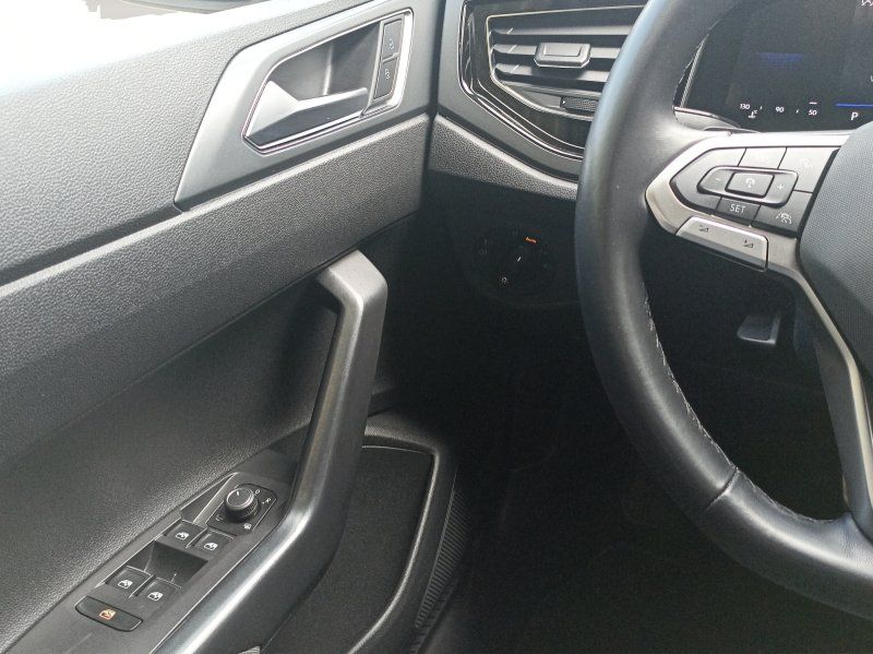 Fahrzeugansicht 9 Fahrzeugabbildung Volkswagen Taigo 1.0 TSI R-Line DSG Black Style