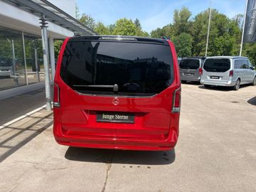 Mercedes V 220 - 10