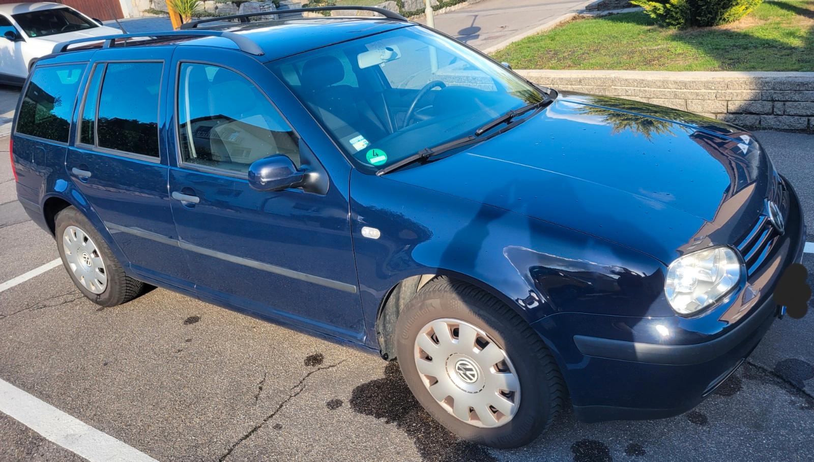Volkswagen Golf 2005 — rear view