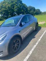 Tesla Model Y Standard Range / HW4&EAP / QuickSilver  - Tesla Model Y Unfallwagen