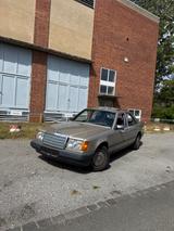 Mercedes-Benz 230 E 2. Hand H-Kennzeichen W124 E Klasse  - Mercedes-Benz 230 in Hannover