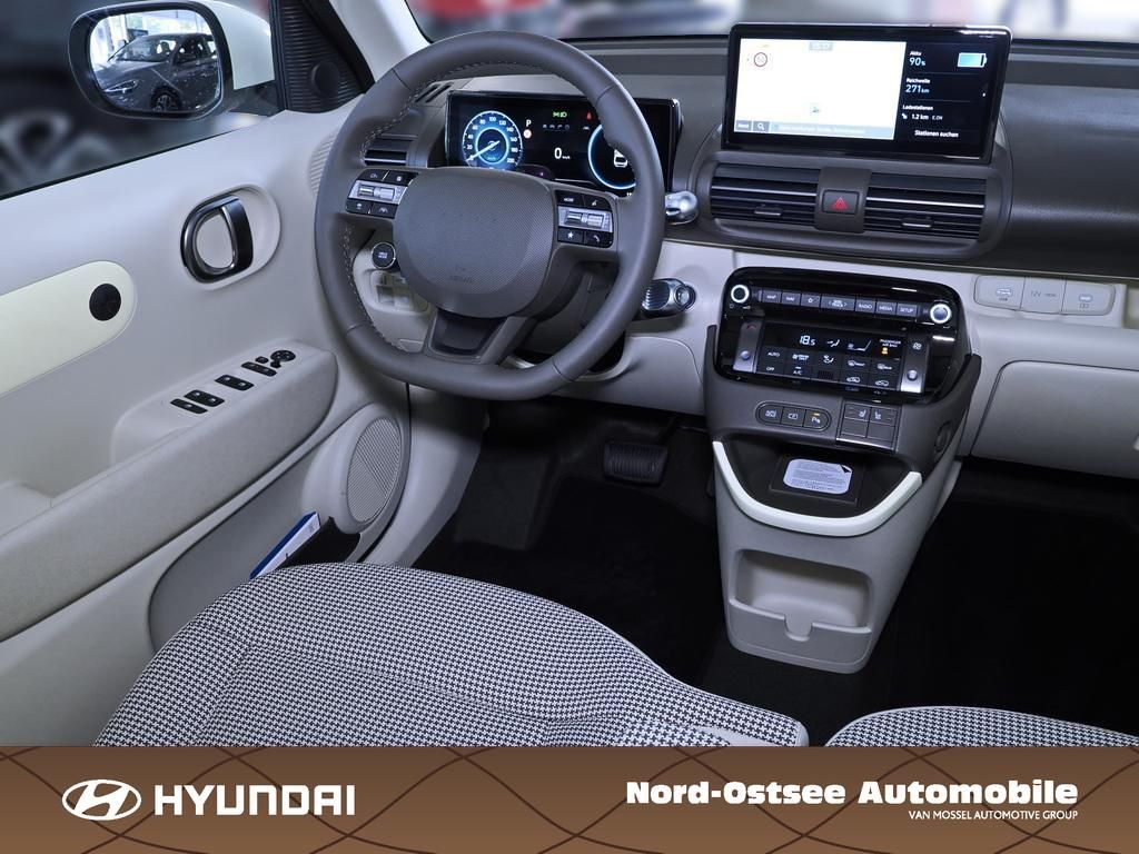 Fahrzeugabbildung Hyundai INSTER TREND Effizienz-P Dachreling Design SchM