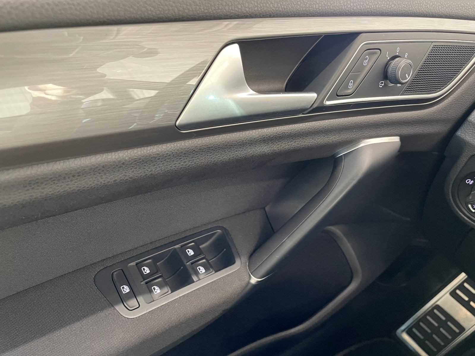 Golf Sportsvan Allstar 1.2 TSI DSG PDC SHZ NAVI