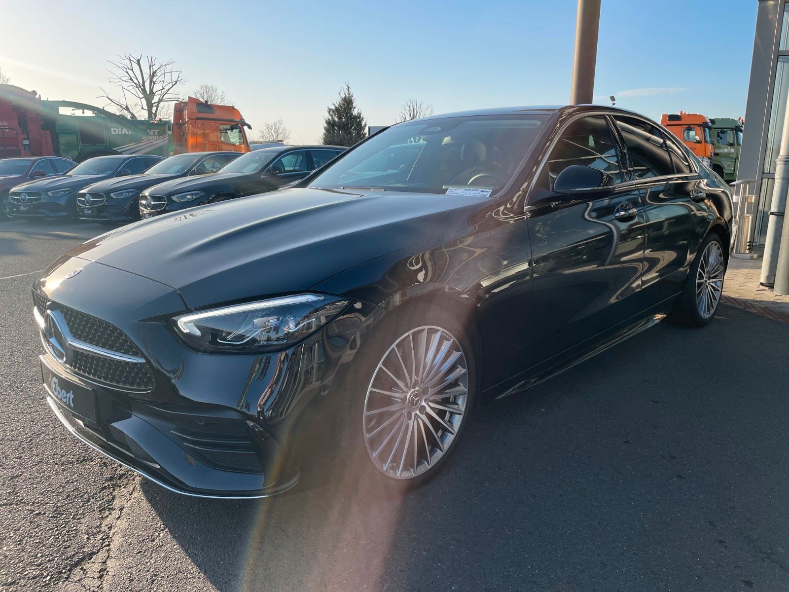 Fahrzeugabbildung Mercedes-Benz C 200 AMG AHK+Memory+Distr+R-Kamera+Keyless+19"