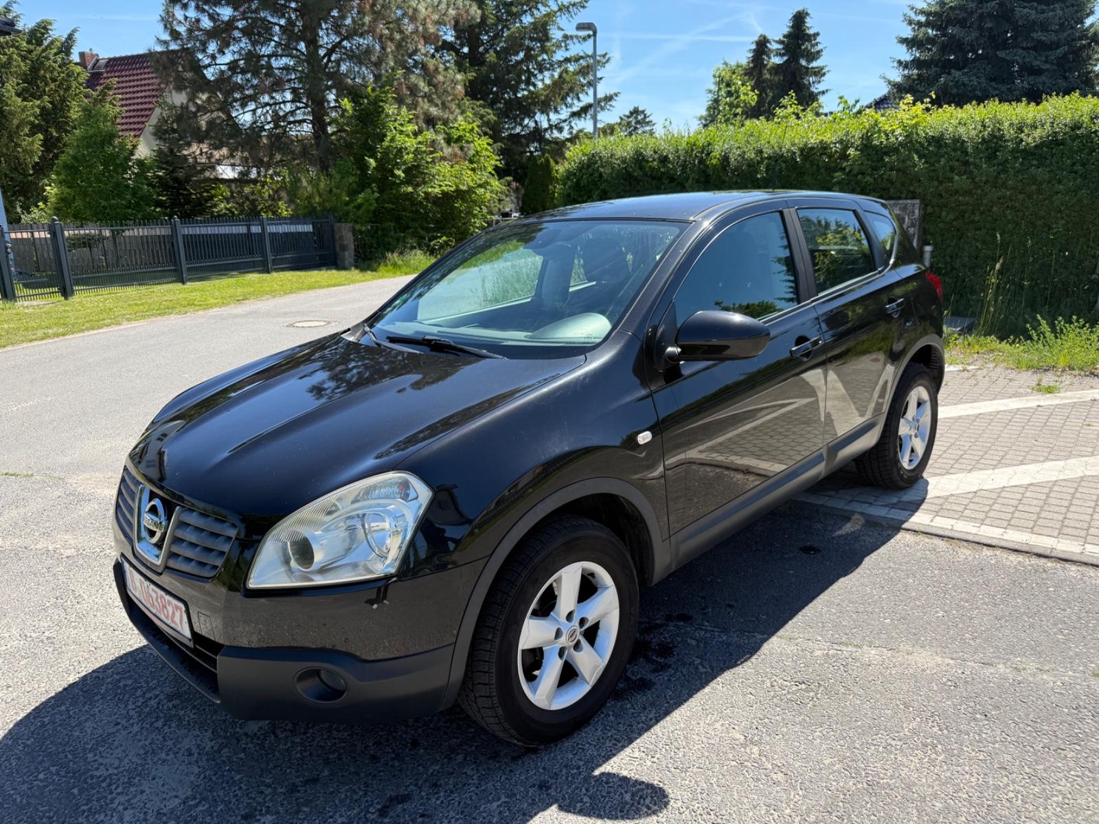Nissan Qashqai Acenta/Automatik/Standheizung 2.Besitz !