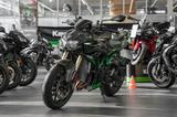 Kawasaki Z H2 SE Performance, 1.Hand, unfallfrei - gebrauchte Motorräder in Kassel