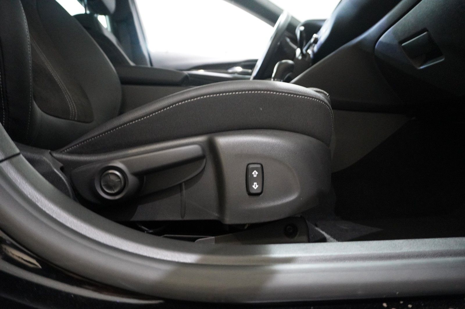 Fahrzeugabbildung Opel Insignia B GS 2.0D ELEGANCE NAVI/OPC/KAMERA/HUD