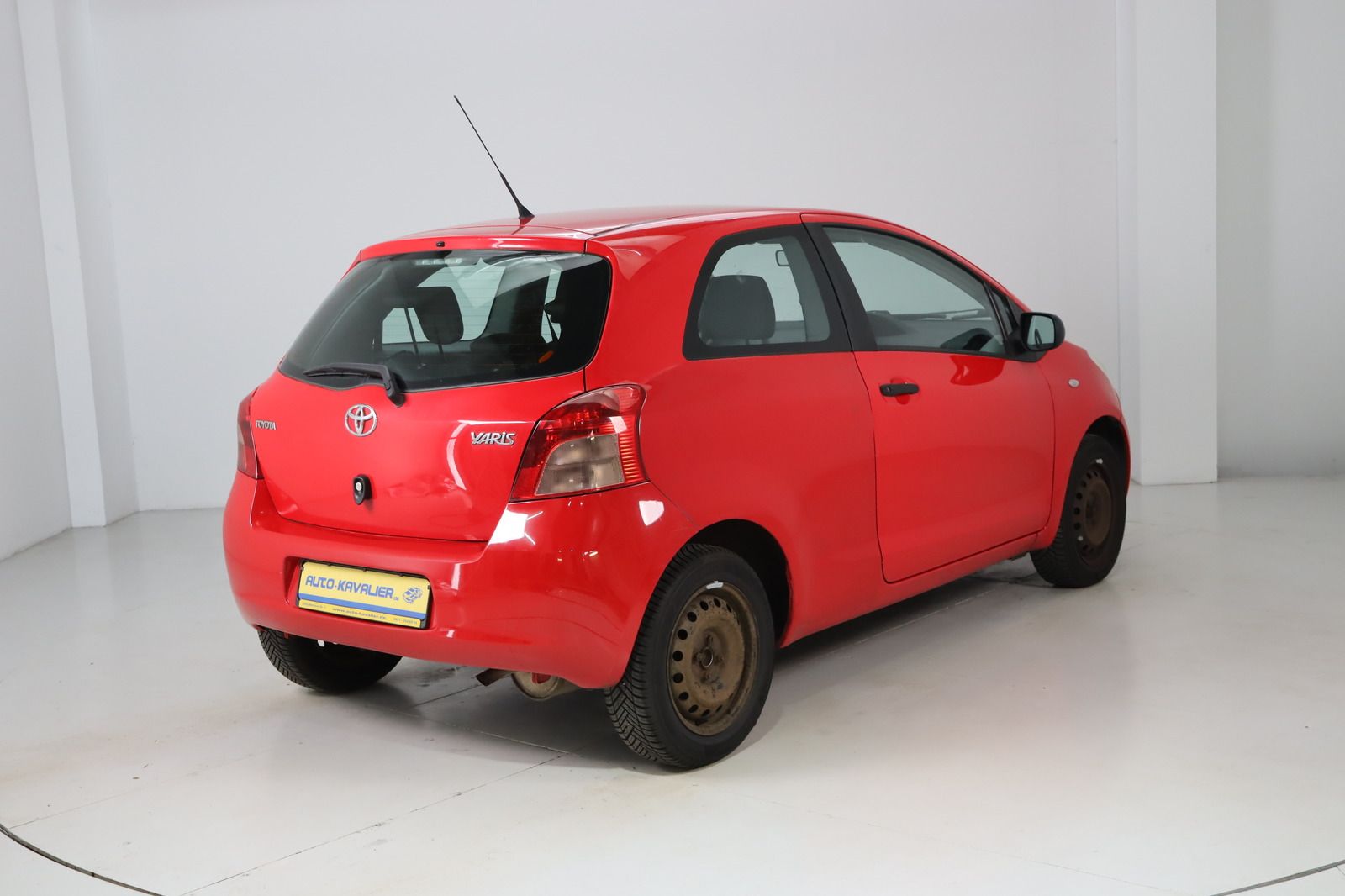 Fahrzeugabbildung Toyota Yaris 1.0-l-VVT-i * HU/AU bis 03.2026 *