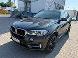 BMW X5 xDrive 30 d/Navi/7 Sitzer/Xenon/Pano/TOP - BMW X5: 7sitzer