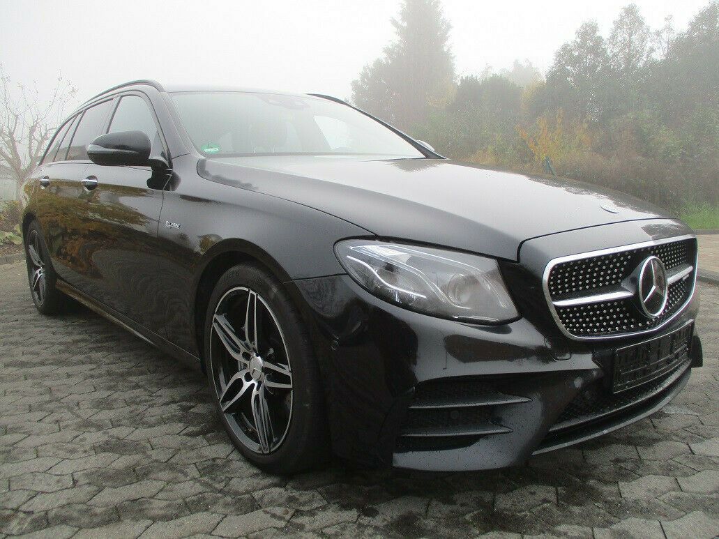 MERCEDES-BENZ E 43 AMG T 4Matic+Head Up+ Standheizung+LED
