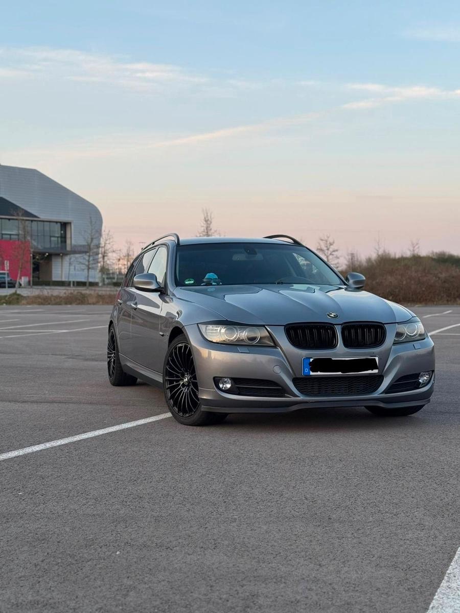 BMW 320 2009 — photo 15