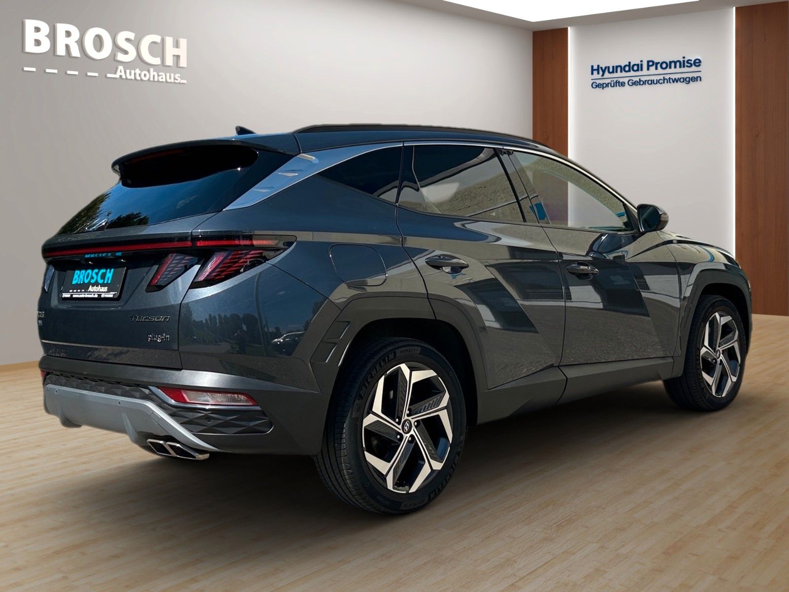 Fahrzeugabbildung Hyundai TUCSON PHEV AUT 4WD TREND 2J-GARANTIE WENIG-KM+