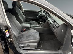 Fahrzeugabbildung Volkswagen Arteon Elegance 2.0 TDI 4MOTION DSG -NAV*ACC*LED