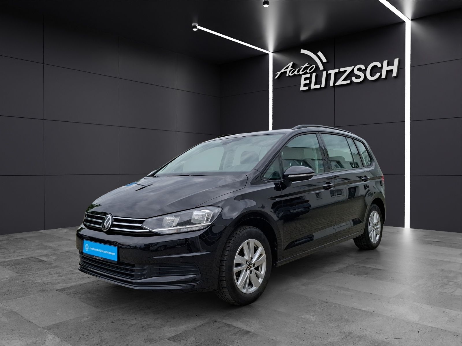 Fahrzeugabbildung Volkswagen Touran TSI Comfortline 7-Si Navi AID ACC PDC SH
