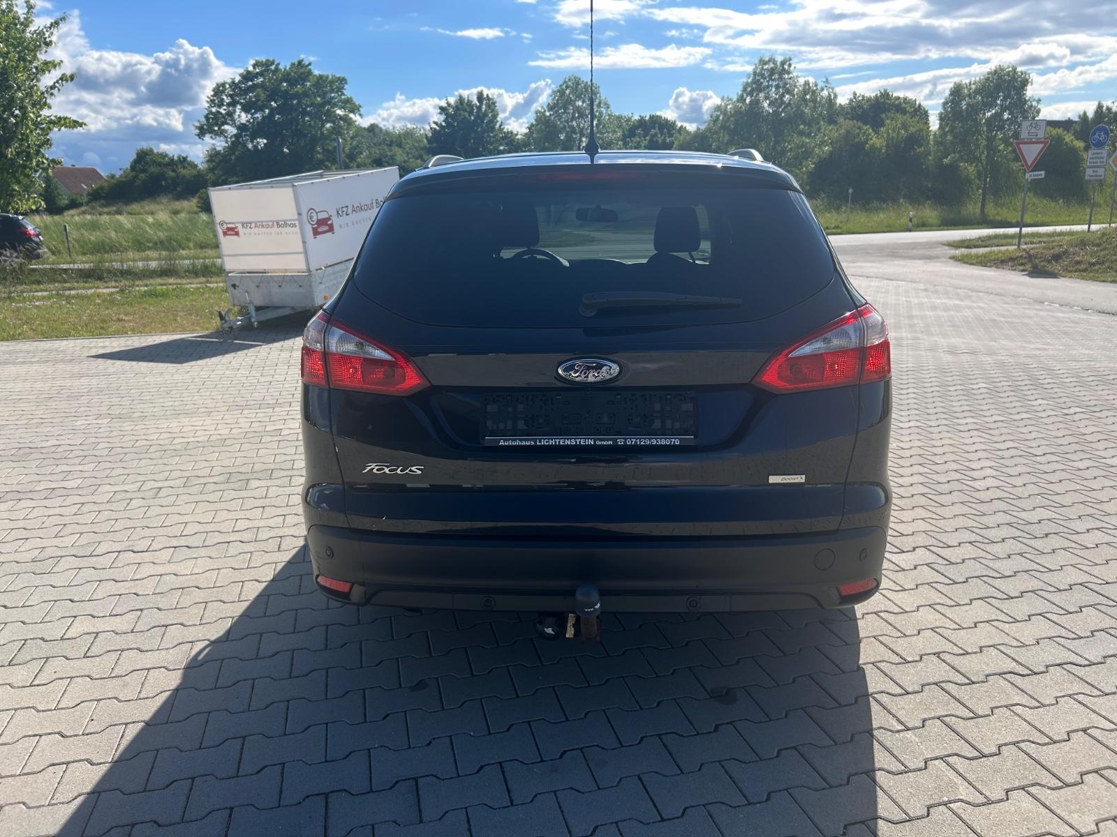 Ford Focus 2013 — photo 8