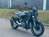 Husqvarna Svartpilen 401*Viel Zubehör*ABS*Quickshifter* - Offers matching your search criteria