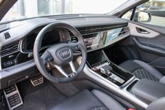 AUDI SQ7 / HUD / LED / PANO / MATRIX / 22-ZOLL