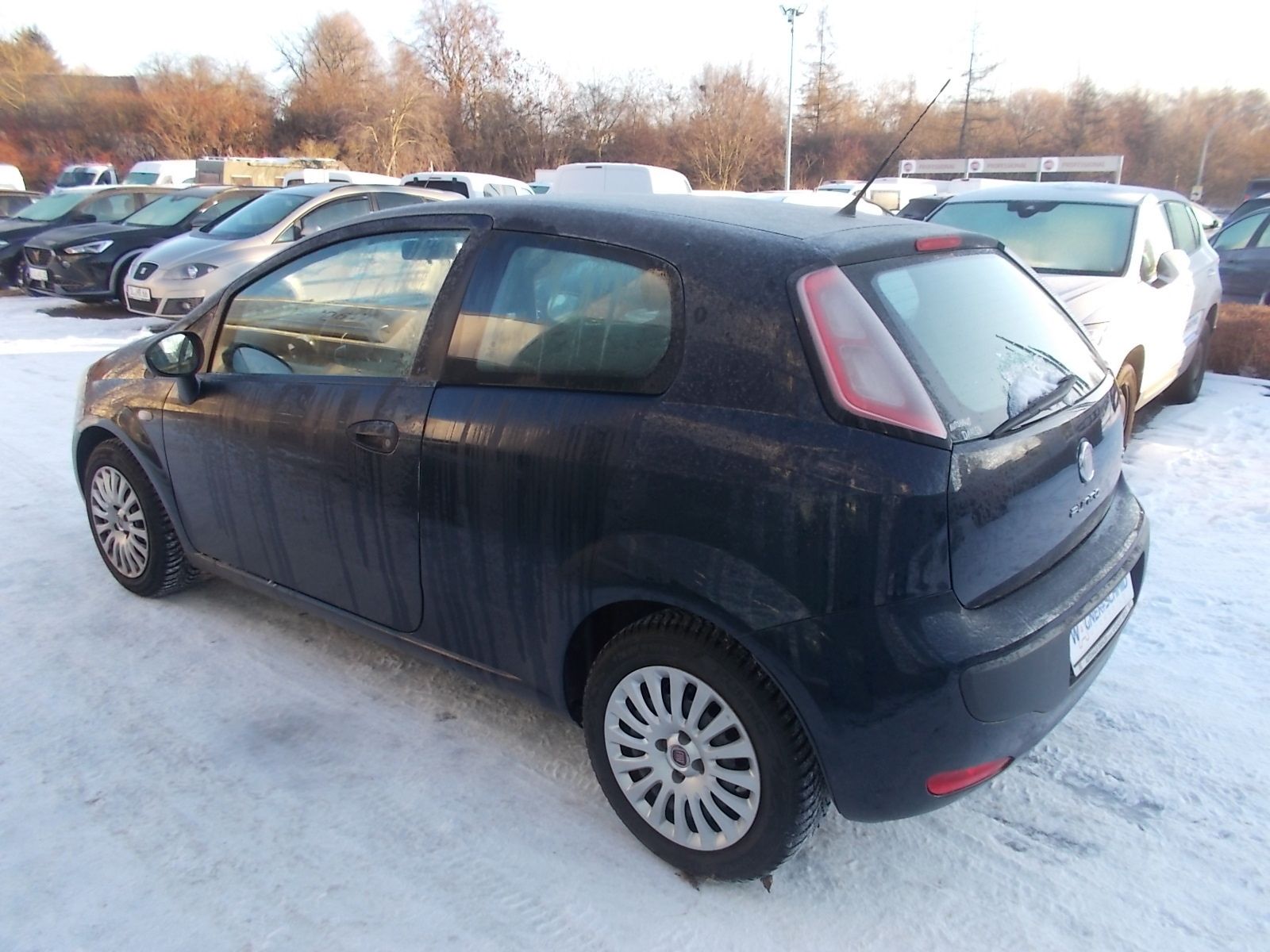 Fahrzeugabbildung Fiat Punto EVO 1.2 8V Active + Klima wenig Kilometer