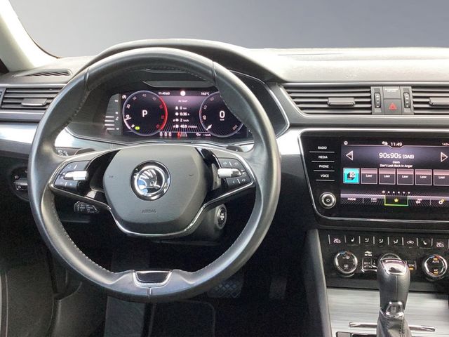 Superb Combi 2.0TDI DSG Ambition AHK