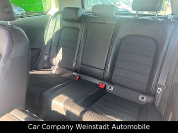 Volkswagen Golf - 10
