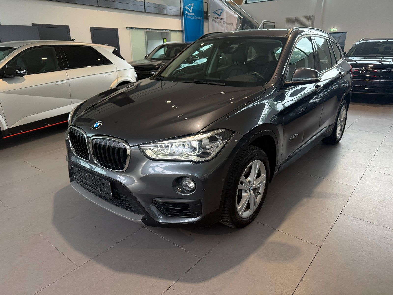 BMW X1 xDrive 20 d Advantage Aut. NAVI/LED/PDC/LEDER