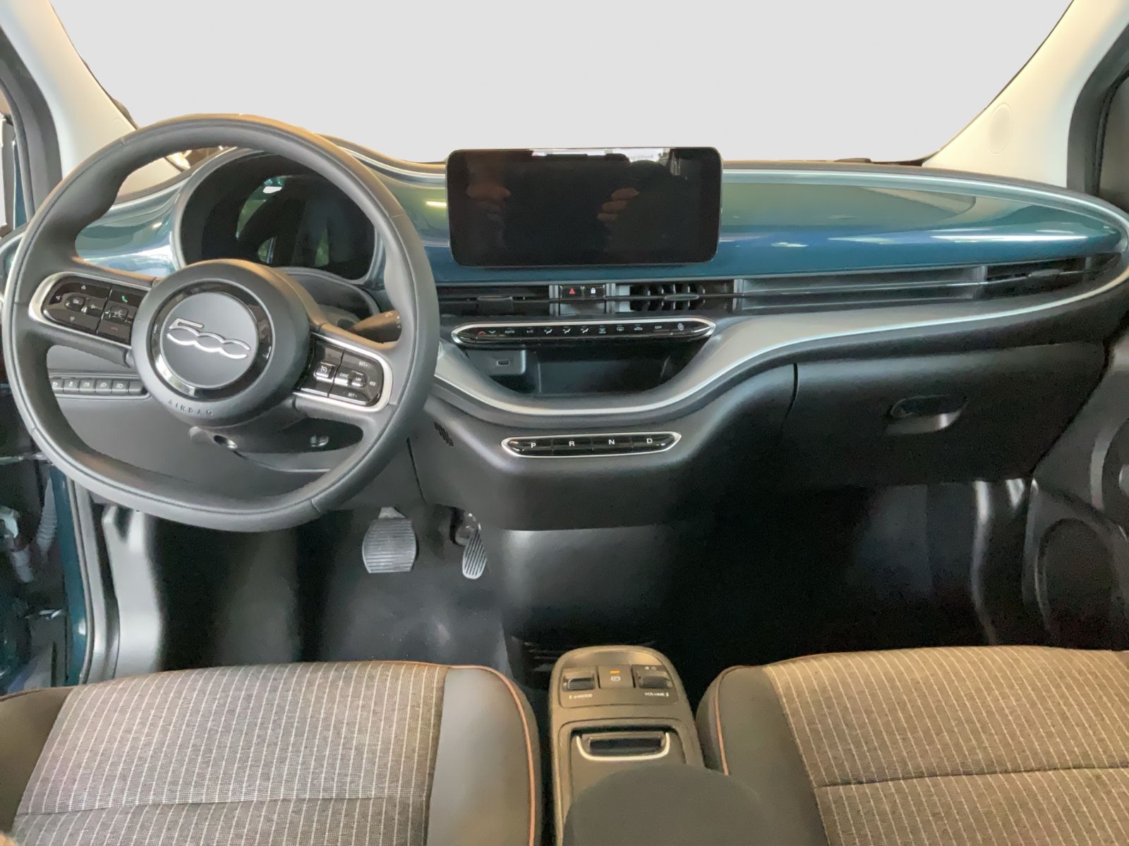 Fahrzeugabbildung Fiat 500e Icon Cabrio 42 kWh