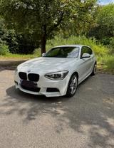 BMW 116i M Paket Alcantara Sportsitze - BMW 116 mit Benzin-Antrieb: Navigationssystem, Limousine, Klimaanlage, 116i Paket