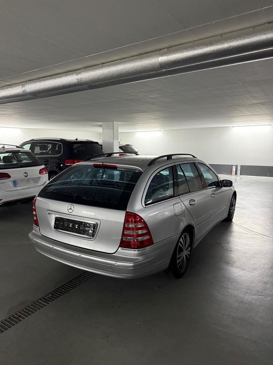 Mercedes-Benz C220 2004 — photo 5