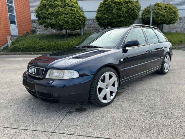 Audi S4 2.7 quattro Avant -