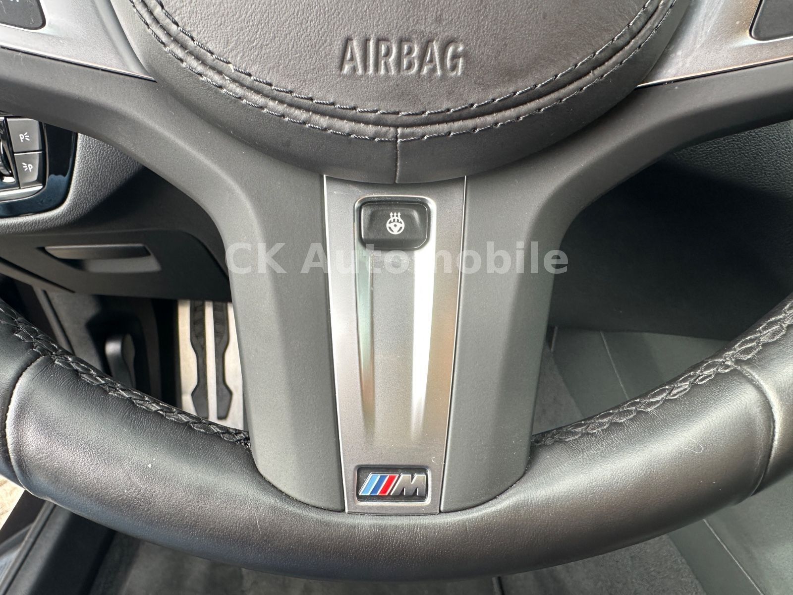 Fahrzeugabbildung BMW 520dxDrive Touring M-Sport/Laser/Head-Up/ACC/AHK