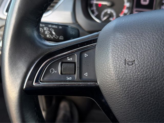 Skoda Rapid Spaceback Clever 1.4 TDI °Xenon°SHZ°Navi°